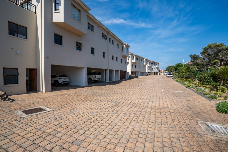 3 Bedroom Property for Sale in West Beach Eastern Cape